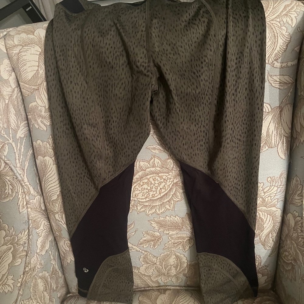 Lululemon Capri Leggings